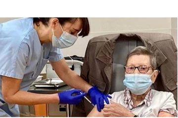 பிரான்சில் கடும் வேகத்தில் மக்களுக்கு போடப்பட்டு வரும் கொரோனா தடுப்பூசி! முதல் டோஸ் இதுவரை எத்தனை பேர் போட்டுள்ளனர் தெரியுமா?