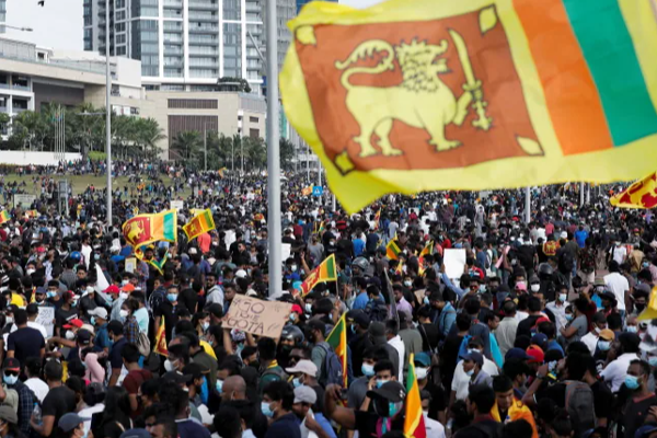 காலி போராட்ட களத்தில் பௌத்த மதத்திற்கு எதிராக வேலைத்திட்டங்கள் நடக்கின்றனவா... இளம் பௌத்த பிக்கு தகவல் - ஐபிசி தமிழ்