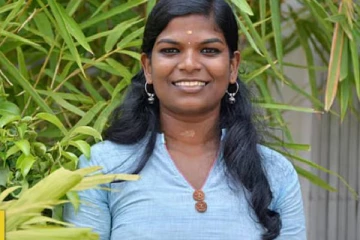 3-வது முயற்சியிலேயே UPSC தேர்வில் தேர்ச்சி பெற்ற முதல் பழங்குடியின IAS அதிகாரி