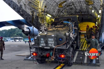 ඉන්දියාවෙන් ලංකාවට රෝහලක්ම එවලා මෙන්න මිනිස්සු