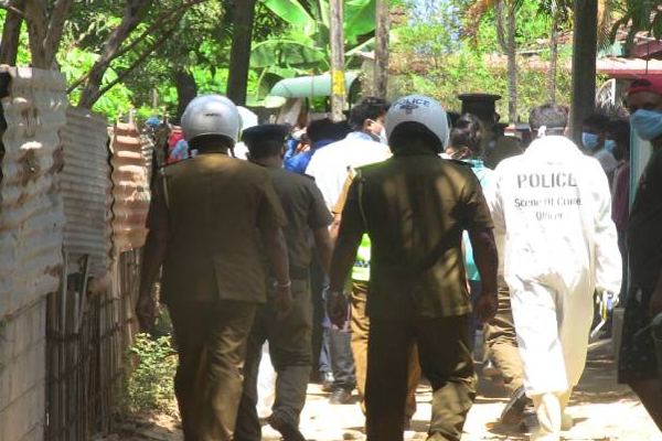 வீடொன்றில் மர்மமாக உயிரிழந்து கிடந்த 4 வயது சிறுமி உட்பட இருவர்! இலங்கையில் சம்பவம் | Two Including Child Found Dead House Sri Lanka