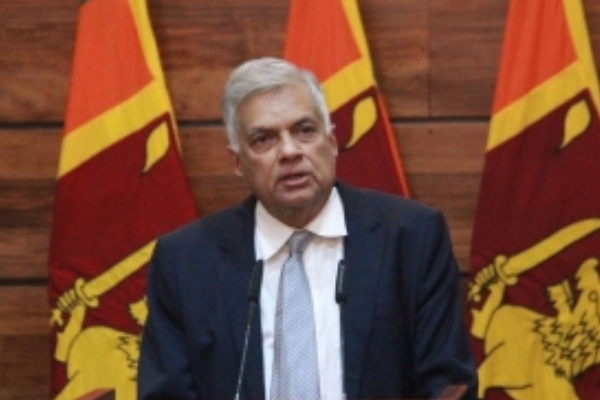 நாட்டைவிட்டு தப்பியோடும் இலங்கையர்கள் - ரணில் நம்பிக்கை தரும் செய்தி | Sri Lanka Can Move Forward Says Ranil