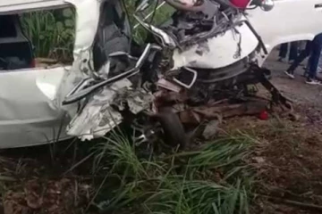 15ක් රෝහලට යැවූ බිහිසුණු අනතුරක්