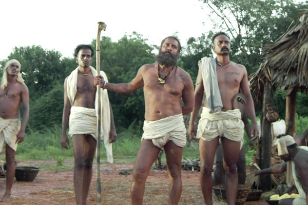 தங்கலான் படத்தால் ஆள் அடையாளம் தெரியாமல் இருக்கும் நடிகர் விக்ரம்.. ஷாக்கில் ரசிகர்கள் | Actor Vikram Thangalaan Movie Getup