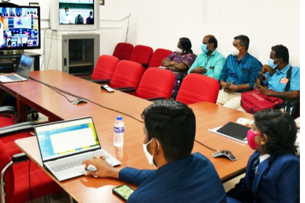 பேரிடர் காலங்களில் தானியங்கி மிதக்கும் வீடு கண்டுபிடித்து 7 வயது தமிழக சிறுமி சாதனை - பிரதமர் வாழ்த்து | Floating House Finding Little Record