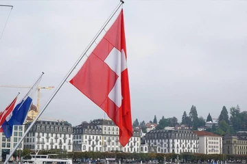 பிரித்தானியாவைப் போல புலம்பெயர்ந்தோரை ஆப்பிரிக்காவுக்கு அனுப்பவேண்டும்: சுவிட்சர்லாந்தில் எழுந்துள்ள கோரிக்கை