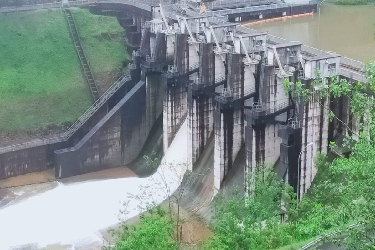 கொத்மலை நீர்த்தேக்கத்தின் வான்கதவுகள் திறப்பு | Opening Of The Floodgates Of The Kotmale Reservoir