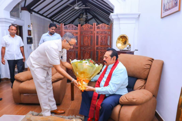 மஹிந்தவுக்கு பிறந்தாநாள் வாழ்த்து கூறிய இந்திய உயர்ஸ்தானிகர் | Santosh Jha Wishes Mahinda Rajapaksa Birthday மஹிந்தவுக்கு பிறந்தாநாள் வாழ்த்து கூறிய இந்திய உயர்ஸ்தானிகர் | Santosh Jha Wishes Mahinda Rajapaksa Birthday