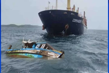 திருகோணமலை துறைமுகத்தில் தடுத்து வைக்கப்பட்டுள்ள வெளிநாட்டு கப்பல்