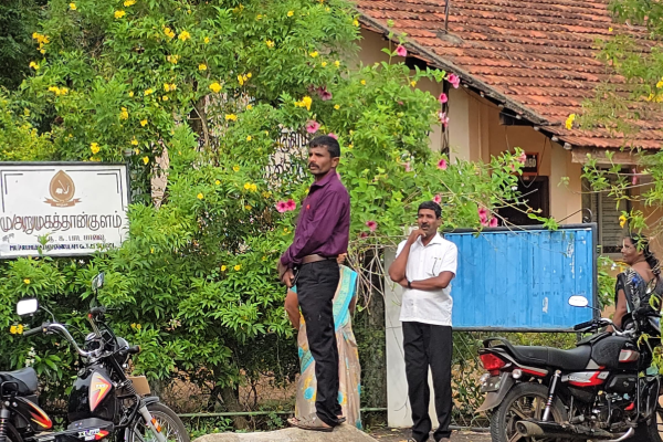முல்லைத்தீவில் திடீரென புகுந்த காட்டு யானையால் பரபரப்பு | Wild Elephant Suddenly Enters Mullaitivu Village