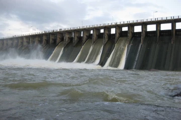 දිවයිනට බලපා ඇති අයහපත් කාලගුණය හේතුවෙන් මේ ජලාශ වල වාන් දොරටු විවෘත කරයි - ජනතාව අවධානයෙන් සිටින්න