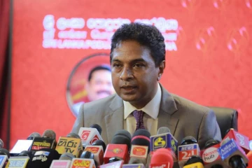 லஞ்ச ஊழல் ஒழிப்பு ஆணைக்குழுவின் பணிப்பாளர் நாயகத்தை நீக்குமாறு கோரிக்கை!