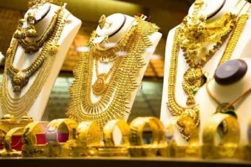 தங்கம் வாங்க காத்திருப்போருக்கு மகிழ்ச்சித் தகவல்: விலையில் திடீர் மாற்றம்