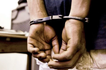 நகர அபிவிருத்தி அதிகாரசபையின் முன்னாள் உயர் அதிகாரிகள் கைது