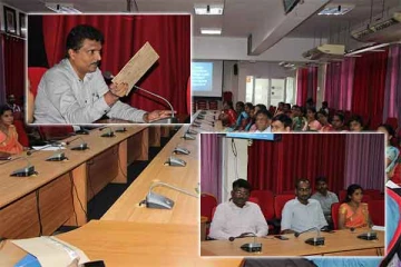 கிளிநொச்சியில் அஞ்சல் வாக்குச்சீட்டுக்களைப் பொதியிடும் உத்தியோகத்தர்களுடனான கலந்துரையாடல்