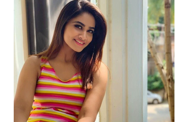 ஷிவானிக்கு அடித்த ஜாக்பாட் - உற்சாகத்தில் துள்ளி குதிக்கும் அவரது ரசிகர்கள் - தமிழ்நாடு