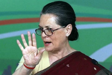 மகளிருக்கு மாதம் ரூ.2500.. இன்னும் 5 தேர்தல் வாக்குறுதிகளை கூறிய சோனியா காந்தி!