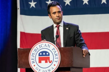 அமெரிக்க ஜனாதிபதி தேர்தல்: இந்திய வம்சாவளியை சேர்ந்த விவேக் ராமசாமி விலகல்: அவரின் ஆதரவு யாருக்கு?