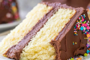 ගුරු දිනයට ගෙනා කේක් කෑ සිසුන් රෝහලේ..