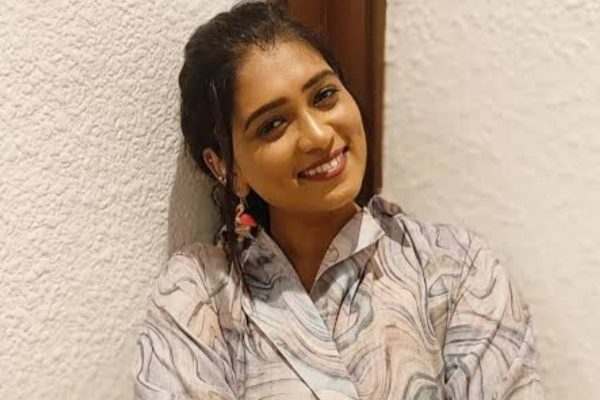 இன்று முதல் தொடங்கும் பிக்பாஸ் சீசன் 9.., உள்ளே செல்லும் 19 போட்டியாளர்கள் யார்? | Bigg Boss 9 All Contestants List In Tamil