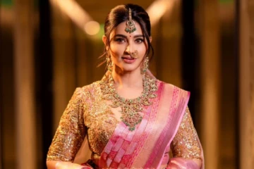 பட்டுப்புடவையில் புன்னகை அரசி நடிகை சினேகா.. வைரலாகும் லேட்டஸ்ட் போட்டோஷூட்