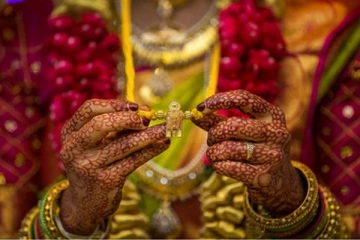பெண்கள் கோபத்தில் இதனை ஒருபோதும் செய்யக்கூடாது; குடும்பத்துக்கே ஆபத்தாம்!