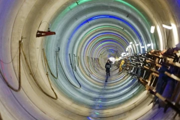 ஜேர்மனியில் உருவாக்கப்படும் பிரம்மாண்ட பள்ளங்கள்