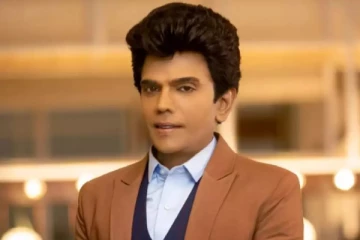 லெஜெண்ட் நடிகர் சரவணன் இத்தனை சொகுசு கார்கள் வைத்திருக்கிறாரா! வீடியோவுடன் இதோ