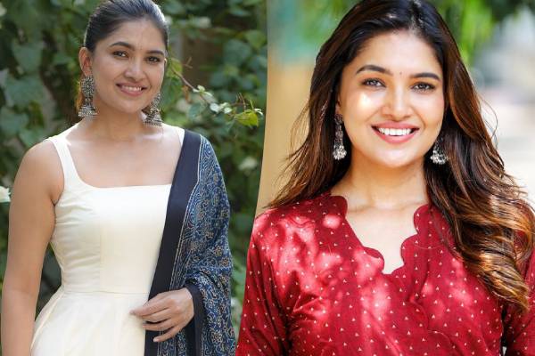 தியேட்டரில் மயக்கும் போஸ்!! டிரெண்ட்டாகும் நடிகை வாணி போஜனின் போட்டோஷூட்.. | Actress Vani Bhojan Latest Theatre Photoshoot தியேட்டரில் மயக்கும் போஸ்!! டிரெண்ட்டாகும் நடிகை வாணி போஜனின் போட்டோஷூட்.. | Actress Vani Bhojan Latest Theatre Photoshoot