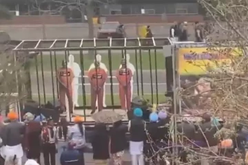 மோடி உருவபொம்மையை கூண்டில் வைத்து கனடாவில் பேரணி - ஹிந்துக்களை நாடு கடத்த கோரிக்கை