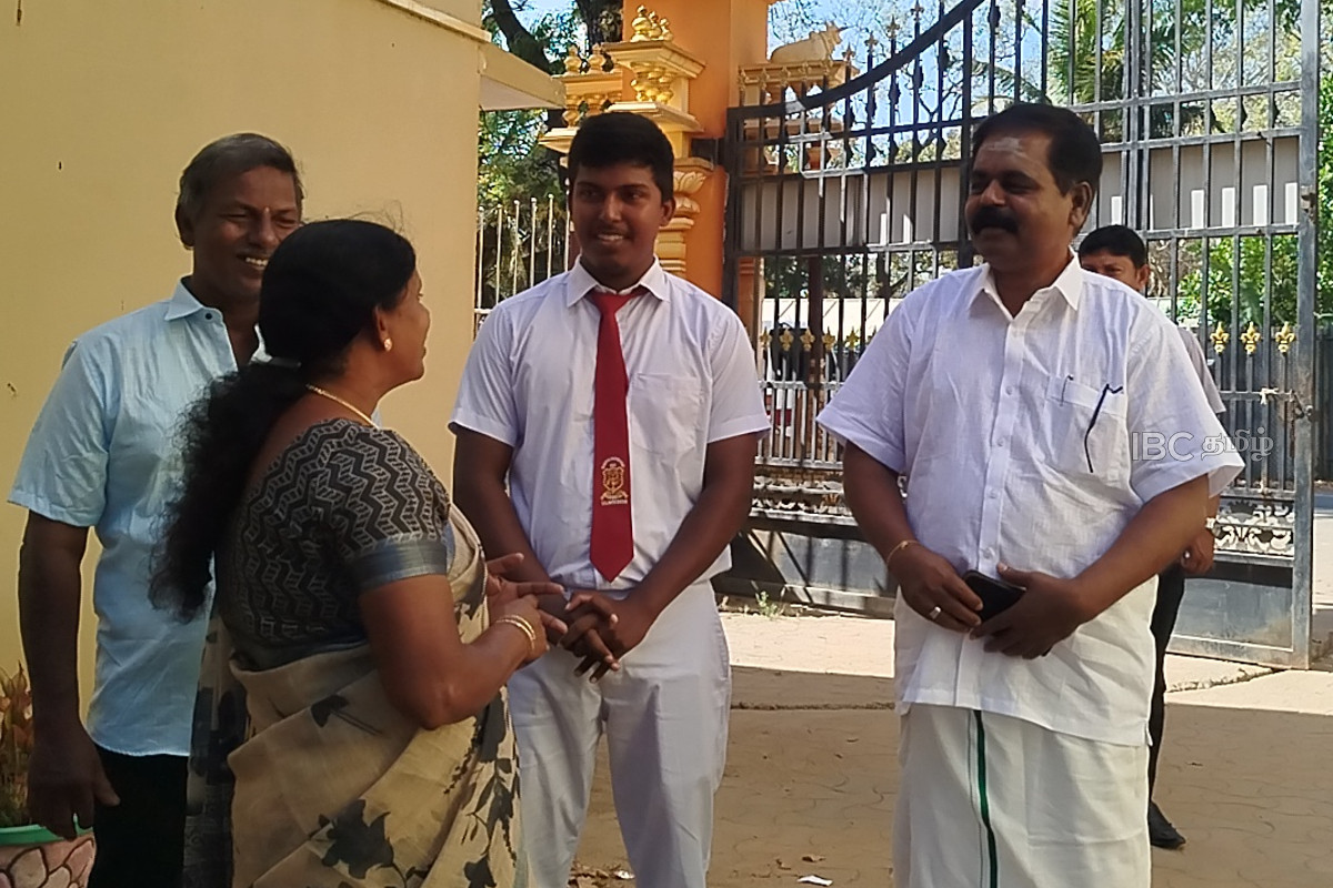 முதலிடம் பிடித்த தமிழ் மாணவன் - நேரில் சென்று பாராட்டிய நாடாளுமன்ற உறுப்பினர் | Gce Al Exam 2026 Results Island 1St Rank