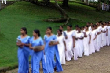 කාගෙත් ඇහට සතුටු කදුළු ගෙනෙමින් ඇසෙන අලුත්ම ආරංචිය - අධ්‍යාපනයේ පෙරළියක්ද..?..