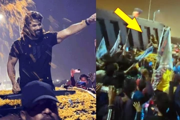 புஷ்பா 2 கெட்டப் இதுதானா? அல்லு அர்ஜுனுக்கு கிடைத்த மாஸ் வரவேற்பு