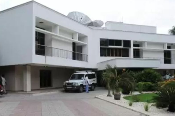 வேதா இல்லத்தை கையகப்படுத்தும் திட்டம் இல்லை :  நீதிமன்றத்தில் தமிழக அரசு தகவல் - தமிழ்நாடு