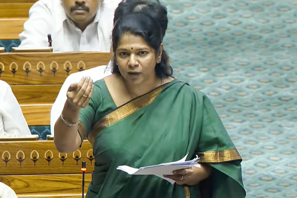 விசாரணை முடிவில் உண்மை வெளிவரும்! கரூர் சம்பவம் தொடர்பில் கனிமொழி எம்.பி. | Kanimozhi Mp Criticises Tvk Leader Vijayand Karur