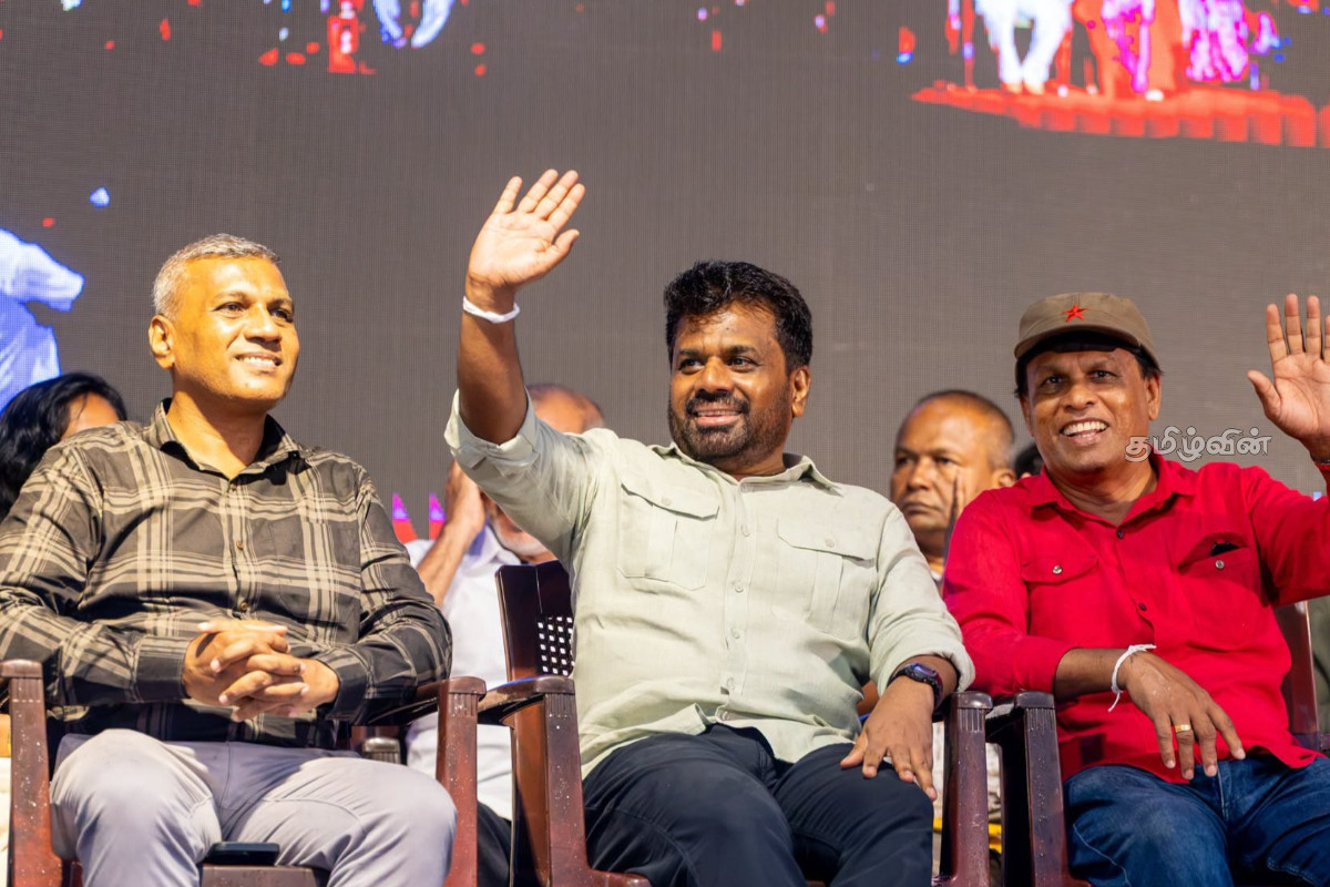 பொன்சேகாவை இராணுவத்தினர் கைது செய்த போது அதே ஹோட்டலில் தங்கியிருந்த அநுர! மேடையில் சம்பவத்தை விபரித்த ஜனாதிபதி | Anura Who Was Present When Fonseka Was Arrested