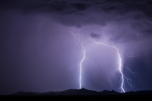 அடை மழையால் மூன்று பெண்கள் வைத்தியசாலையில் அனுமதி | Three Women Admitted Hospital Due To Heavy Rains