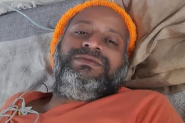 பொலிசாரின் தாக்குதலில் வேலன் சுவாமி வைத்தியசாலையில் | Velan Swami Is In The Hospital Attacked Police