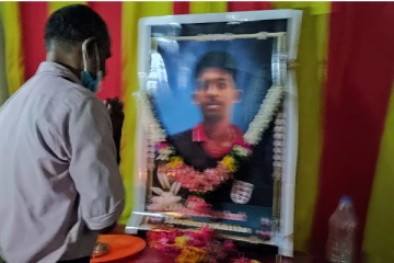 ஊடகவியலாளர் நிலக்சனின் 15ஆவது ஆண்டு நினைவேந்தல் அனுஷ்டிப்பு ( படங்கள்)