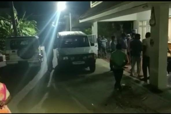 14 மணி நேரம்... 26 இடங்களில் சோதனை... வசமாக சிக்கிய எம்.ஆர்.விஜயபாஸ்கர் | Dvac Raids 21 Properties Of Mrvijayabaskar