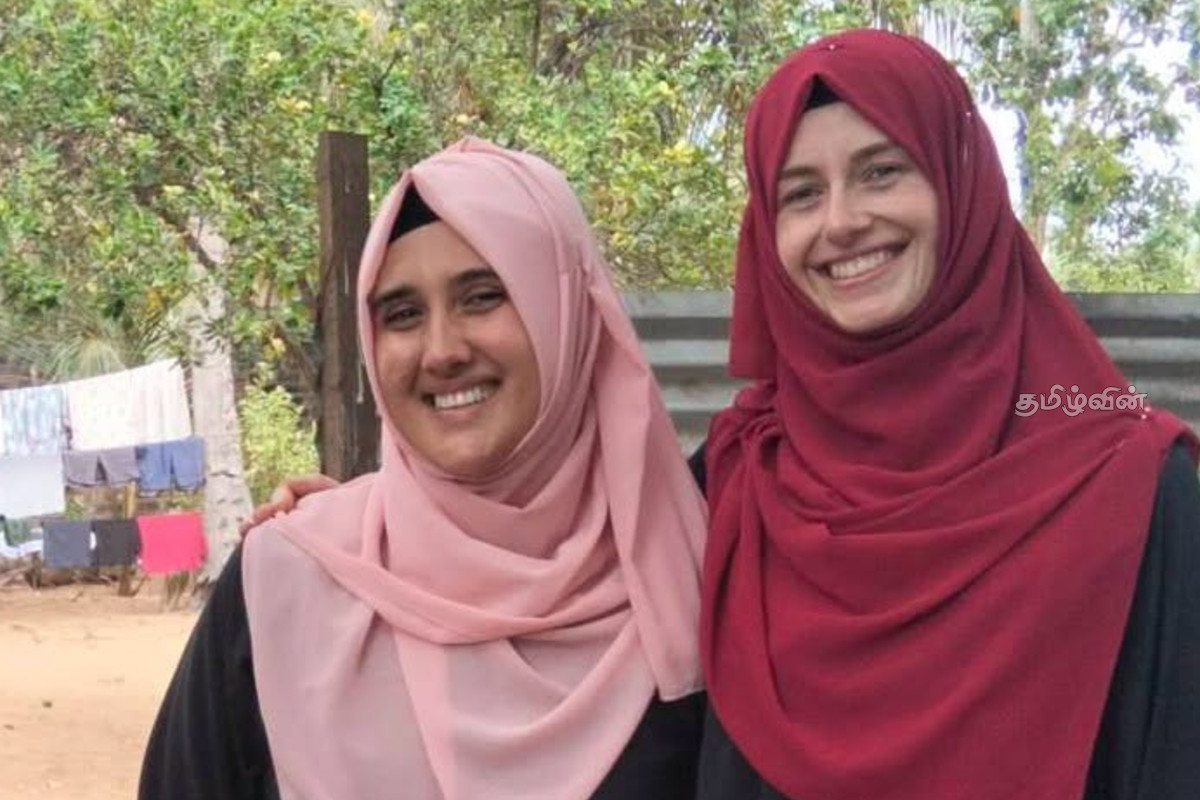 அம்பாறையில் சுற்றுலாப் பயணிகள் செய்த நெகிழ்ச்சி செயல் | Young Tourists Respect For Local Islamic Culture