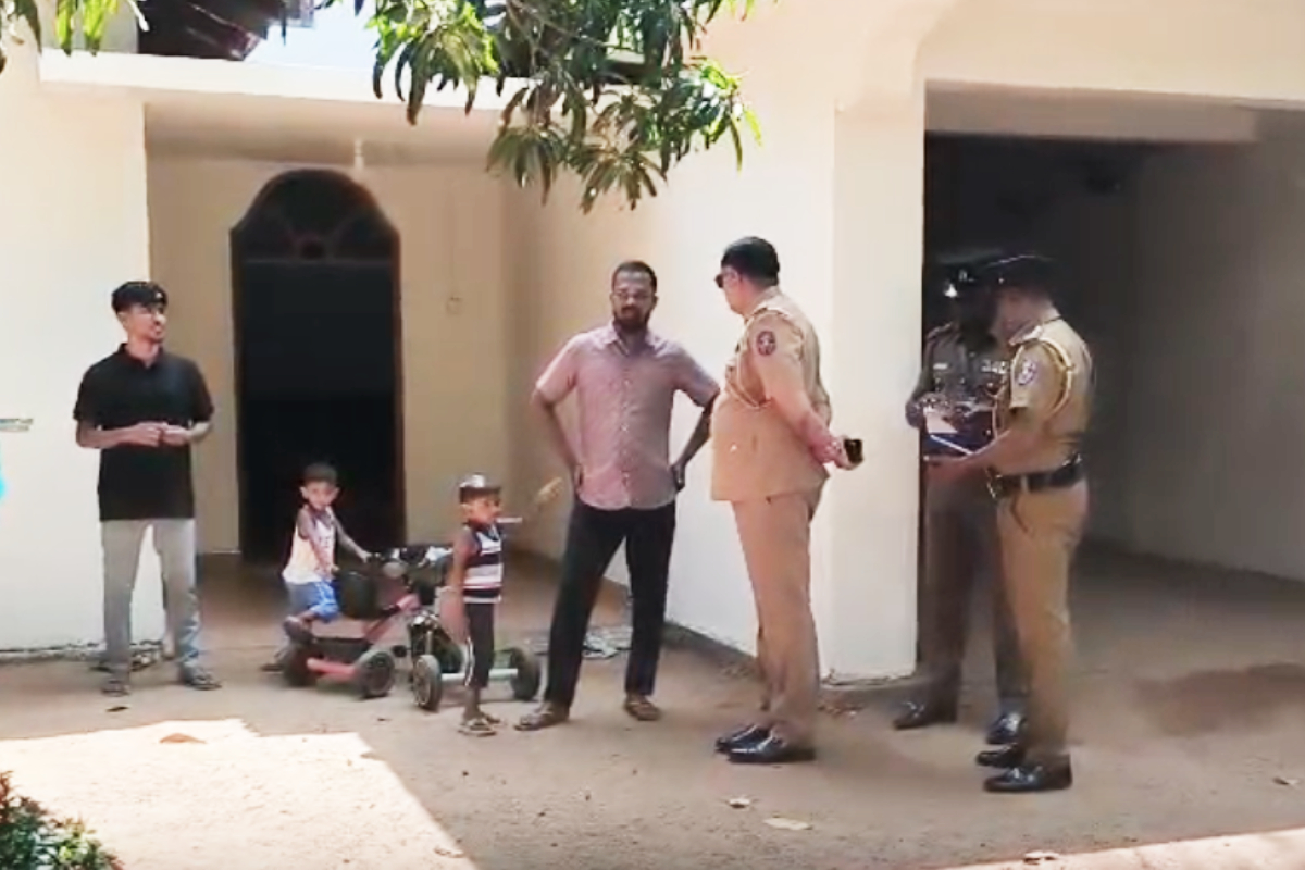 திருகோணமலையில் களவாடப்பட்ட சட்டத்தரணியின் மோட்டார் சைக்கிள் | Lawyer S Motorcycle Stolen Trinco திருகோணமலையில் களவாடப்பட்ட சட்டத்தரணியின் மோட்டார் சைக்கிள் | Lawyer S Motorcycle Stolen Trinco