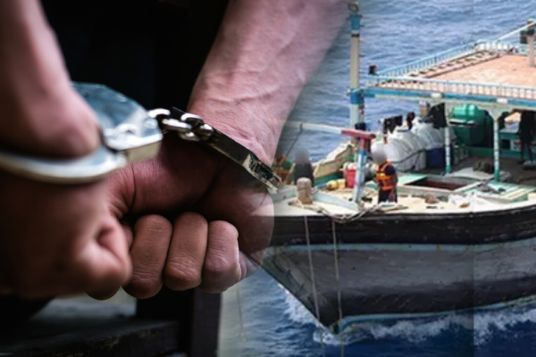 300 கிலோ போதைப்பொருளுடன் சிக்கிய கடற்றொழிலாளர்கள் | Sri Lanka Fishermen Caught With 300 Kg Of Drugs 300 கிலோ போதைப்பொருளுடன் சிக்கிய கடற்றொழிலாளர்கள் | Sri Lanka Fishermen Caught With 300 Kg Of Drugs