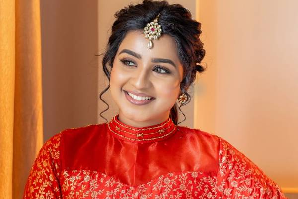 TRP-ஐ ஆளும் சீரியல்களில் நடிக்கும் நடிகைகள்!! ஒரு நாளைக்கு இவ்வளவு சம்பளமா? | Tamil Serial Actress One Day Salary Madhumitha And TRP-ஐ ஆளும் சீரியல்களில் நடிக்கும் நடிகைகள்!! ஒரு நாளைக்கு இவ்வளவு சம்பளமா? | Tamil Serial Actress One Day Salary Madhumitha And