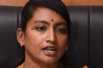 என்னது நீலகிரி ஆட்சியரை மாத்திட்டாங்களா? - புது ஆட்சியர் இவர்தான்...!