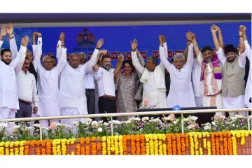 மேடையில் மு.க.ஸ்டாலினை அவமதித்த காங்கிரஸார்? அதிருப்தியால் வெளியேறிய பின்னணி!