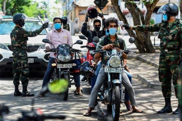 மாகாண எல்லைகளில் பொலிஸார் அதிரடி; கடும் கண்காணிப்பு