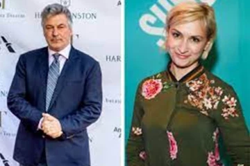 கதாநாயகனின் துப்பாக்கி வெடித்து பெண் ஒளிப்பதிவாளர் மரணம் இயக்குநர் படுகாயம்: வெளிநாடு ஒன்றில் படப்பிடிப்பில் பயங்கரம்