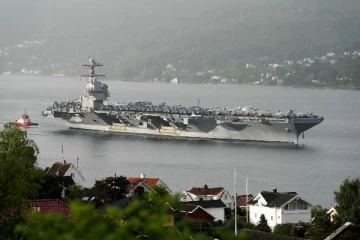 நெருங்கிய அமெரிக்க போர்க்கப்பல்... எந்த நேரத்திலும் தாக்கத் தயாராக இருக்கும் ட்ரம்ப்