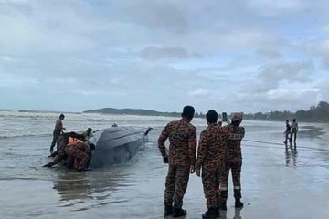 மலேசியாவில் படகு கவிழ்ந்து விபத்து: 11 அகதிகள் பலியான பரிதாபம்